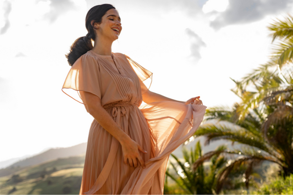 Robe transparente au soleil