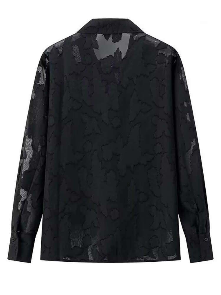 Chemise en dentelle noire transparente
